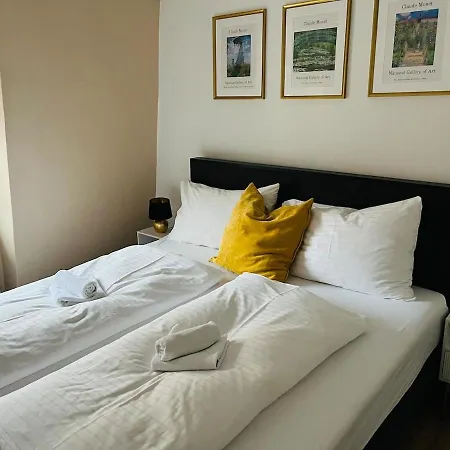 Appartement Neue Im Zentrum Von Fuer 2-4 Personen Graz