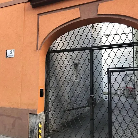 Neue Im Zentrum Von Fuer 2-3 Personen * Graz