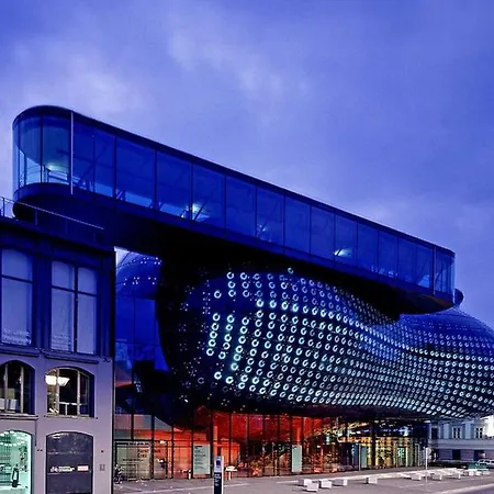 Neue Im Zentrum Von Fuer 2-4 Personen Апартаменти *