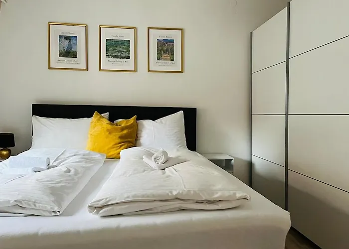 Neue Im Zentrum Von Fuer 2-4 Personen Апартаменти *